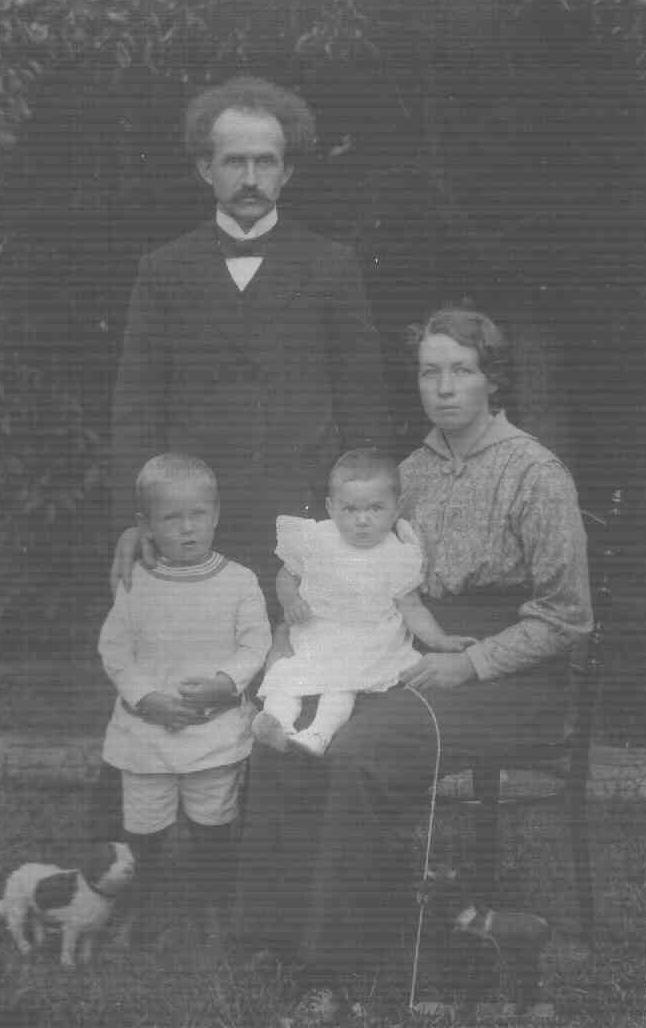 Klik voor foto in apart venster bimmel_familie.jpg