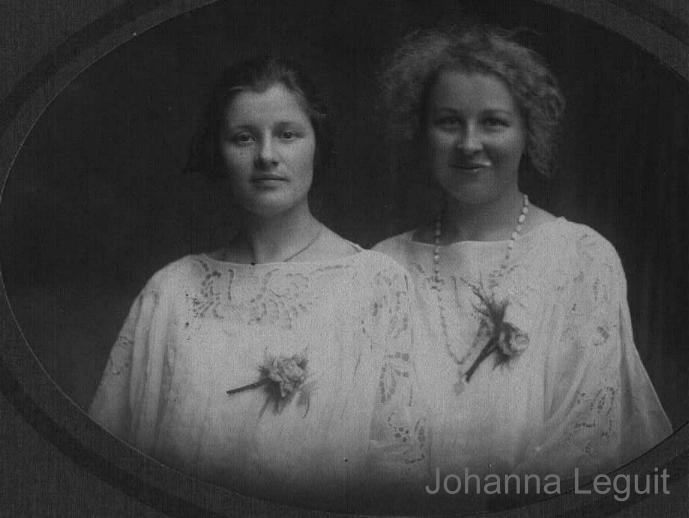 Klik voor foto in apart venster leguit_johanna.jpg